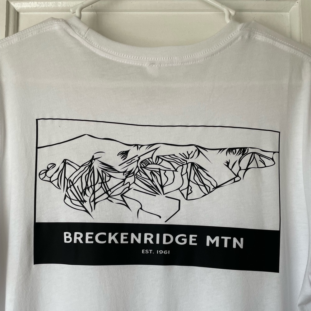 Breckinridge Mountain Handmade White Graphic Crewneck T-Shirt